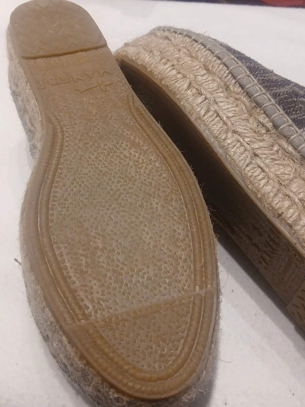 Manebí comfortable canvas